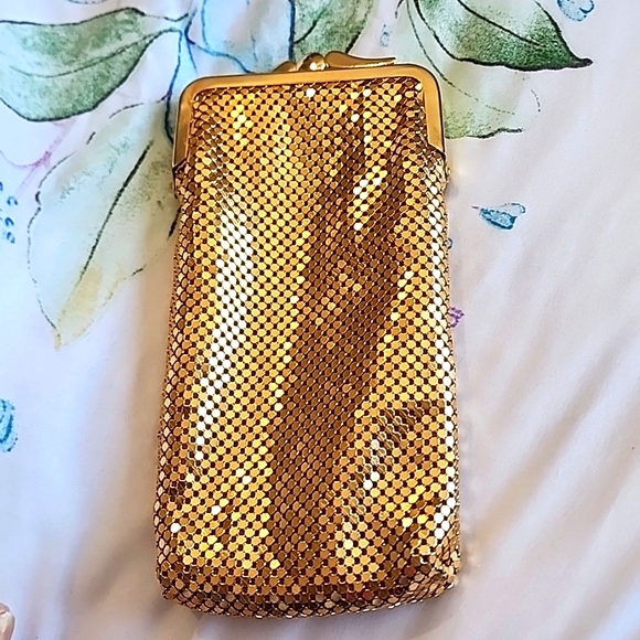 JOAN RIVERS  MESH  GOLD TONE Metal KISS LOCK Evening Cigarette Bag - Picture 1 of 7